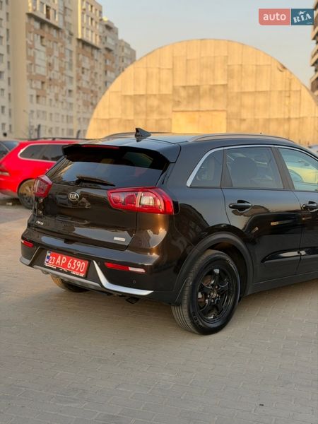 Внедорожник / Кроссовер Kia Niro 2017 в Львове