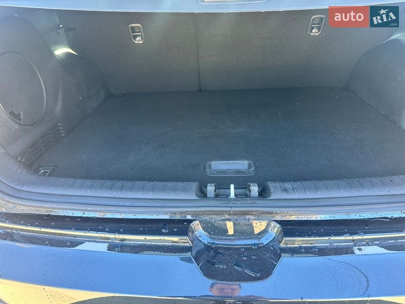 Внедорожник / Кроссовер Kia Niro 2020 в Киеве