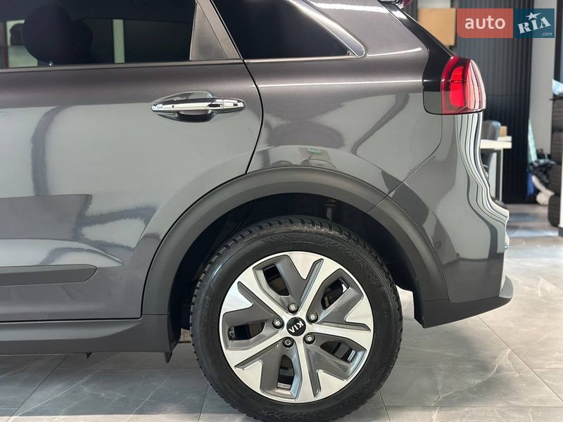 Позашляховик / Кросовер Kia Niro 2020 в Львові