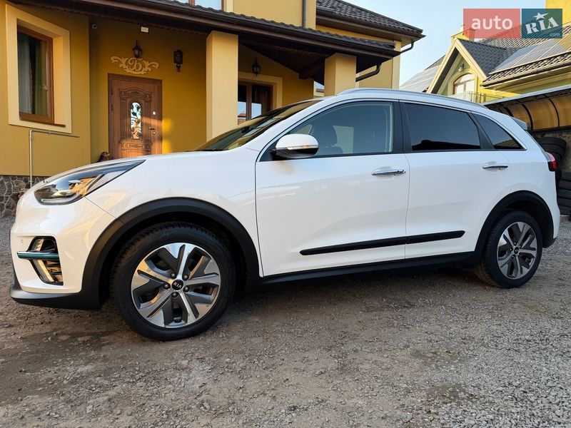 Внедорожник / Кроссовер Kia Niro 2021 в Львове