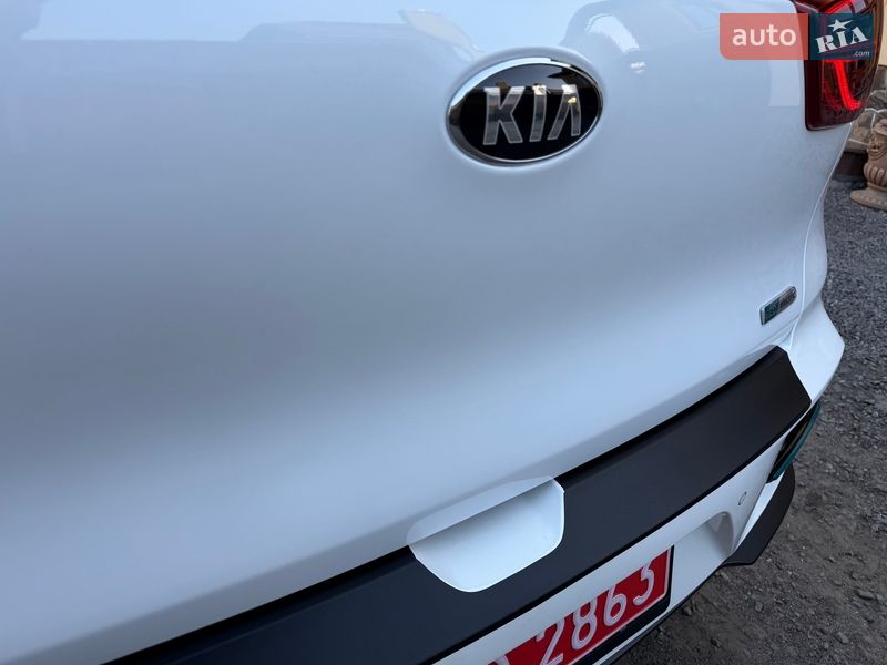 Внедорожник / Кроссовер Kia Niro 2021 в Львове