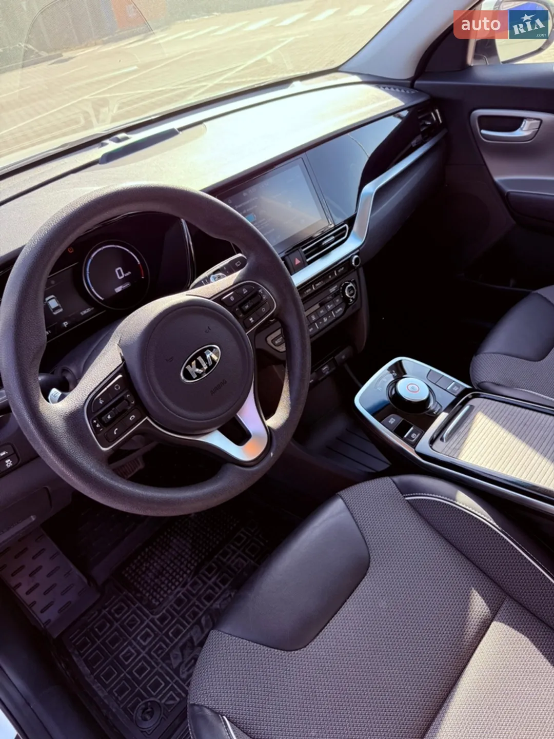 2020 Kia Niro - мініатюра 36