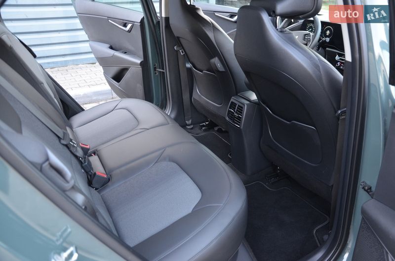 Позашляховик / Кросовер Kia Niro 2022 в Івано-Франківську