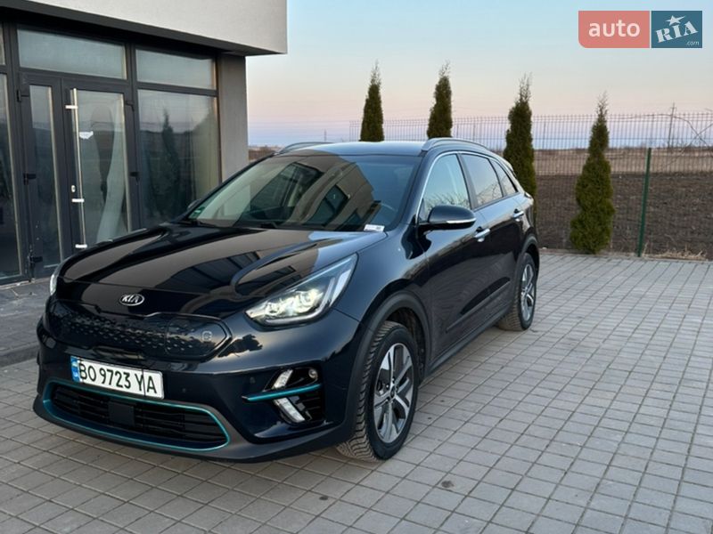 Позашляховик / Кросовер Kia Niro 2020 в Тернополі