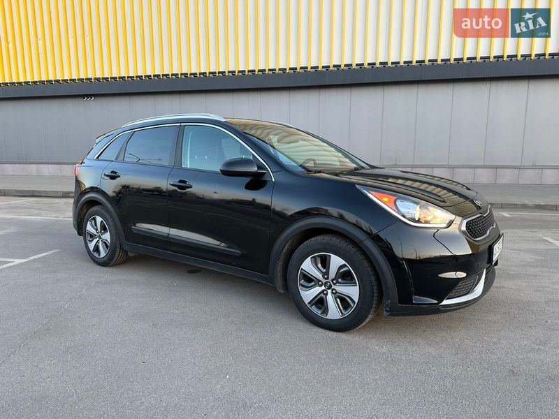 Внедорожник / Кроссовер Kia Niro 2018 в Киеве