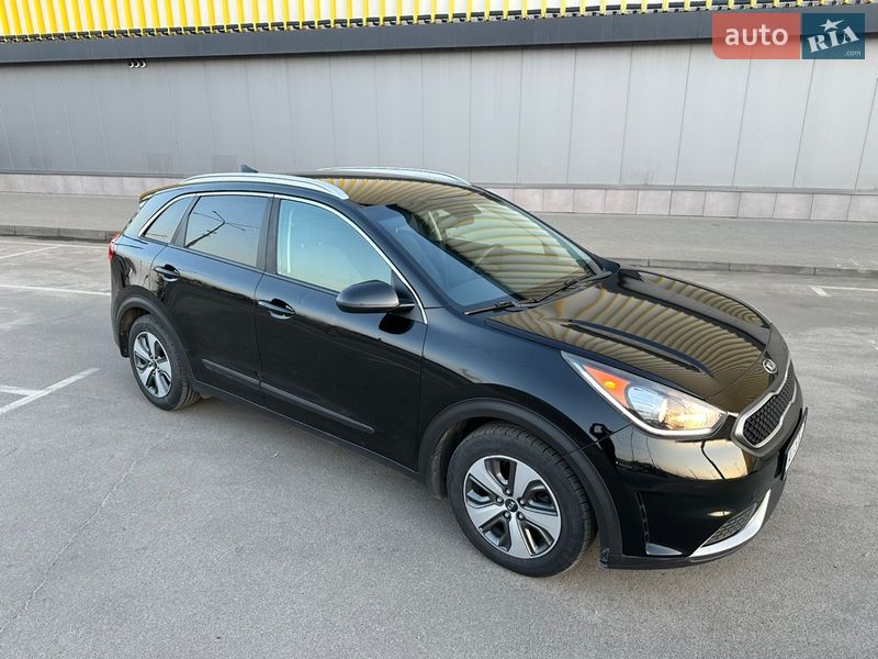 Внедорожник / Кроссовер Kia Niro 2018 в Киеве