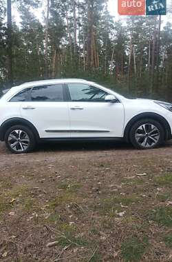 Внедорожник / Кроссовер Kia Niro 2020 в Богодухове