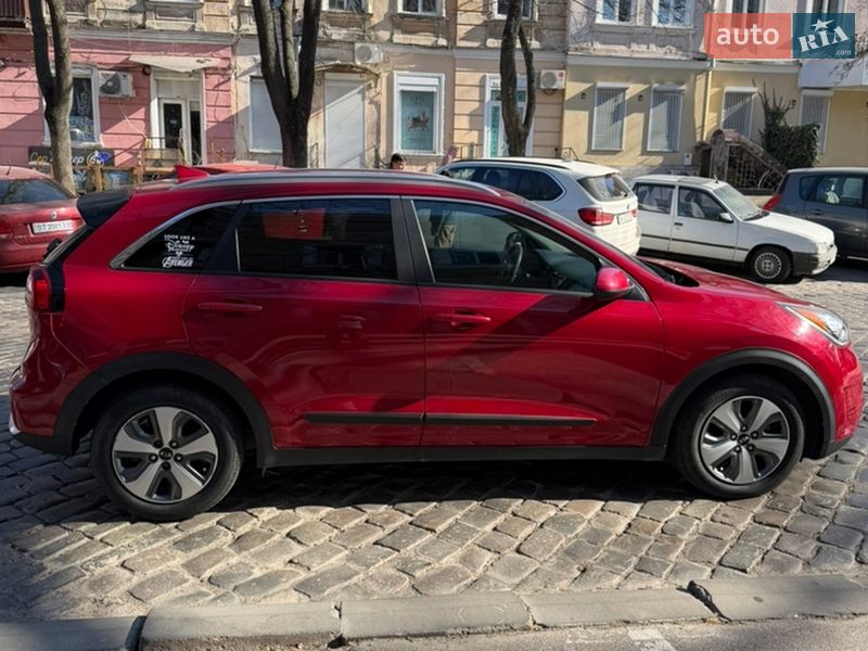 Позашляховик / Кросовер Kia Niro 2018 в Одесі