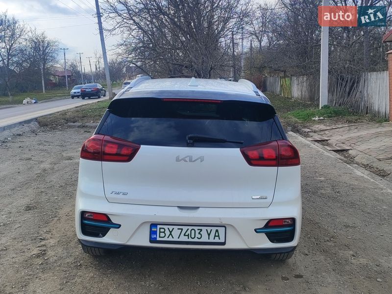 Внедорожник / Кроссовер Kia Niro 2022 в Каменец-Подольском