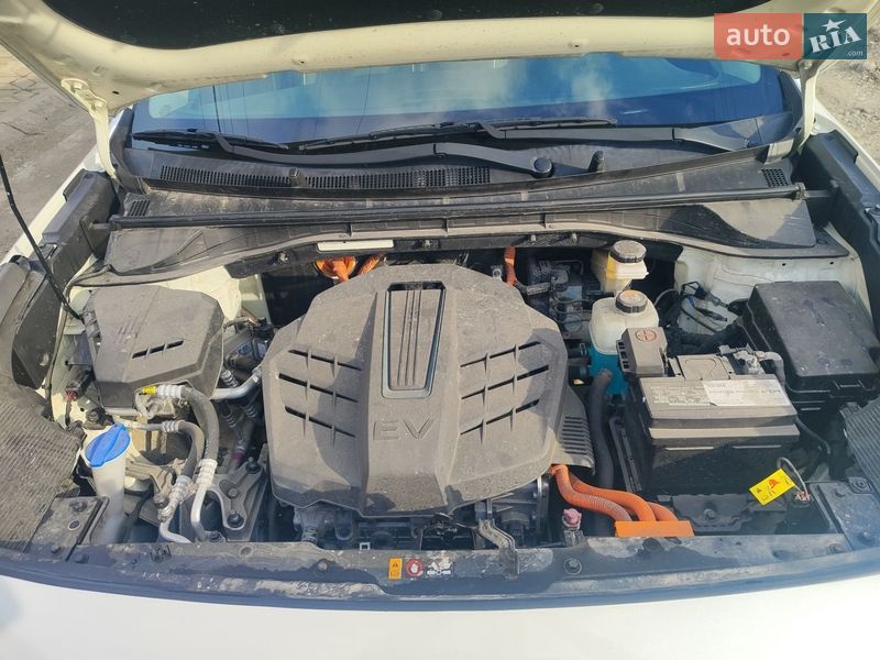 Внедорожник / Кроссовер Kia Niro 2022 в Каменец-Подольском