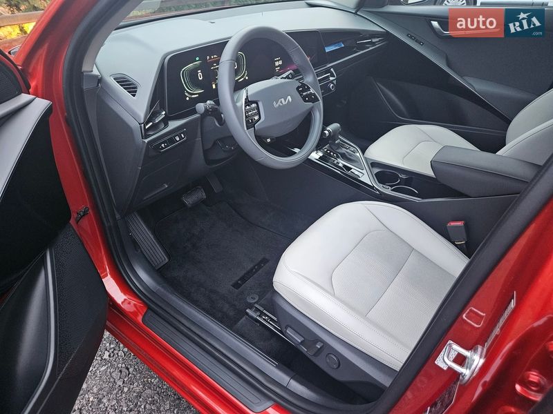 Внедорожник / Кроссовер Kia Niro 2023 в Львове