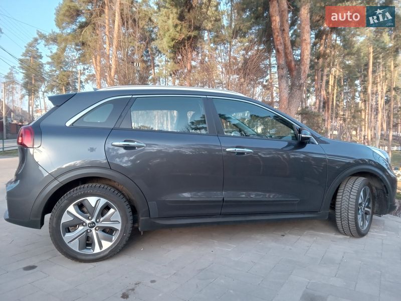 Позашляховик / Кросовер Kia Niro 2020 в Ірпені фото 10 Позашляховик / Кросовер Kia Niro 2020 в Ірпені