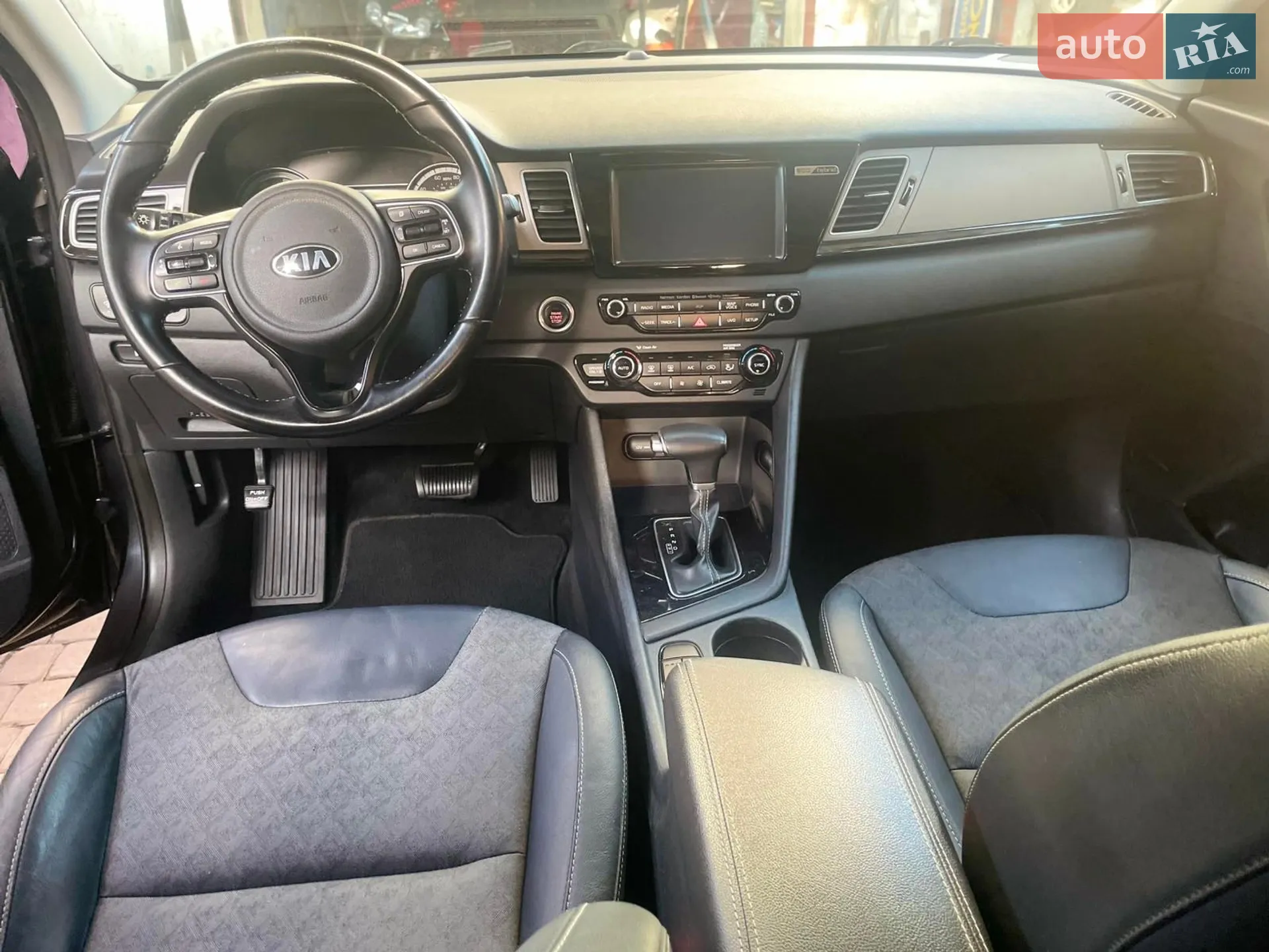 2017 Kia Niro - мініатюра 12