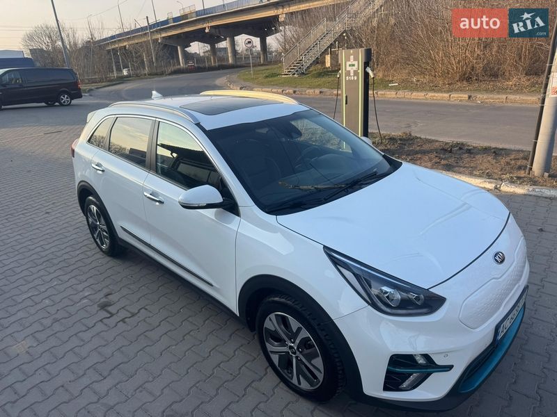 Внедорожник / Кроссовер Kia Niro 2020 в Луцке