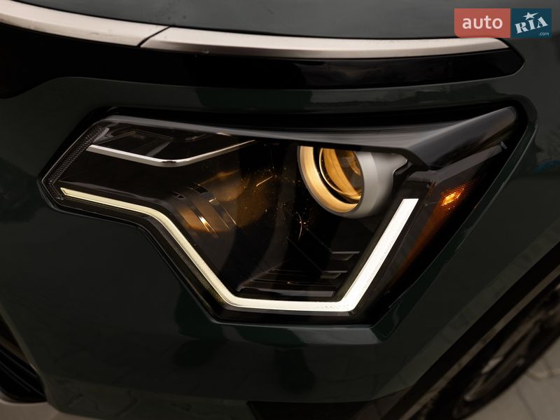 Внедорожник / Кроссовер Kia Niro 2023 в Ивано-Франковске
