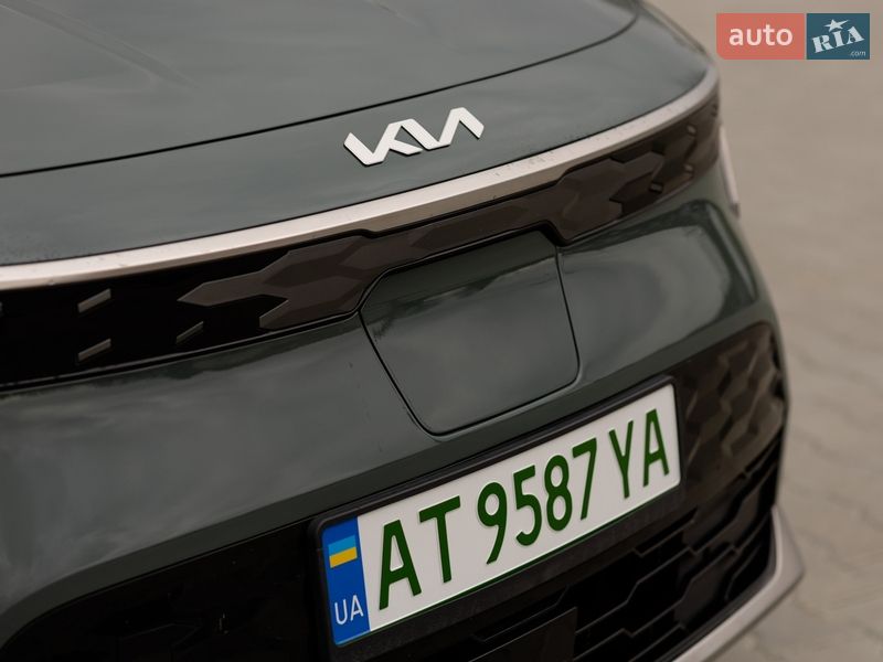 Внедорожник / Кроссовер Kia Niro 2023 в Ивано-Франковске