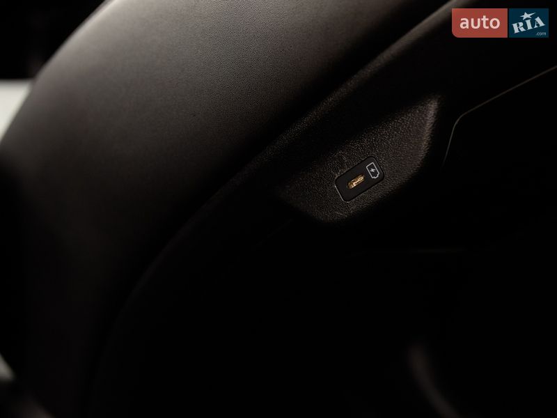 Внедорожник / Кроссовер Kia Niro 2023 в Ивано-Франковске