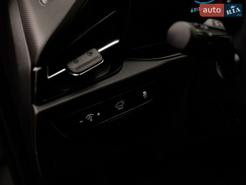 Внедорожник / Кроссовер Kia Niro 2023 в Ивано-Франковске