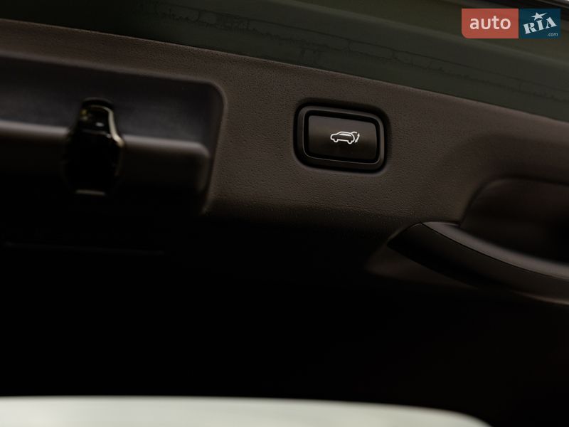 Внедорожник / Кроссовер Kia Niro 2023 в Ивано-Франковске