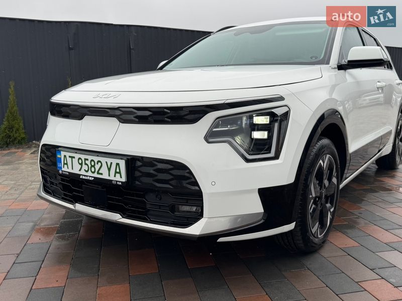 Внедорожник / Кроссовер Kia Niro 2023 в Долине