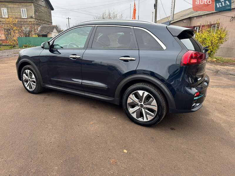 Внедорожник / Кроссовер Kia Niro 2020 в Бахмаче