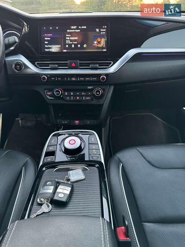 Внедорожник / Кроссовер Kia Niro 2020 в Бахмаче