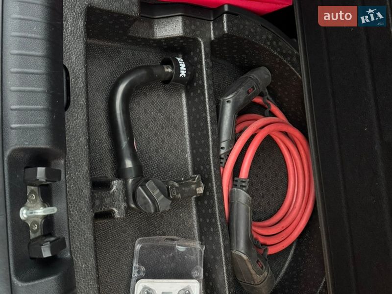 Внедорожник / Кроссовер Kia Niro 2020 в Бахмаче