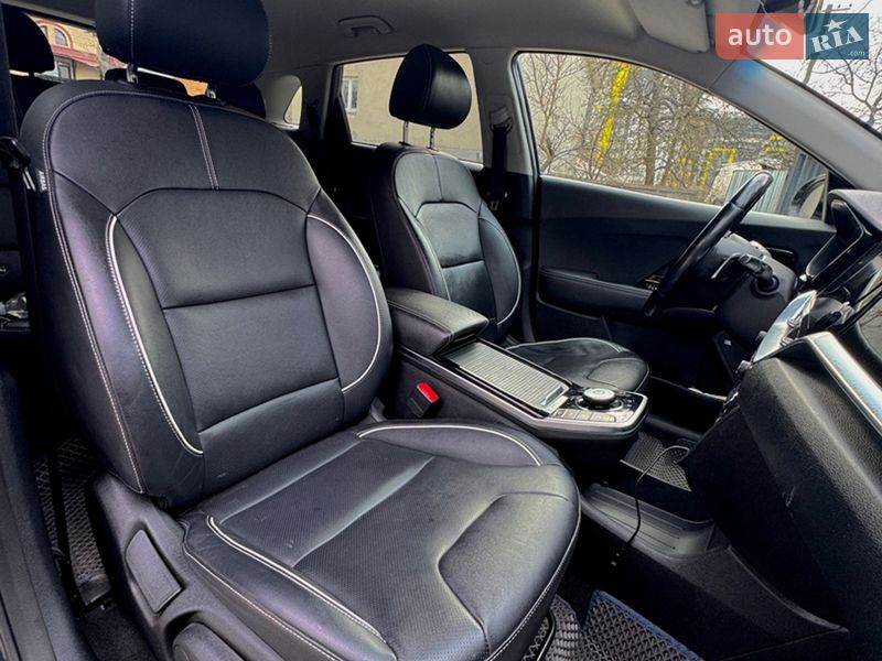 Внедорожник / Кроссовер Kia Niro 2020 в Тернополе