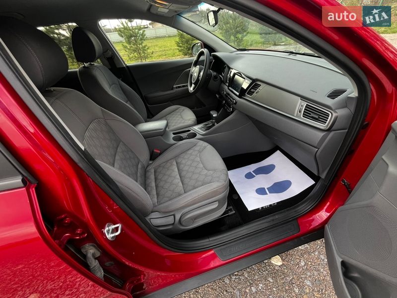 Внедорожник / Кроссовер Kia Niro 2019 в Львове фото 12 Внедорожник / Кроссовер Kia Niro 2019 в Львове