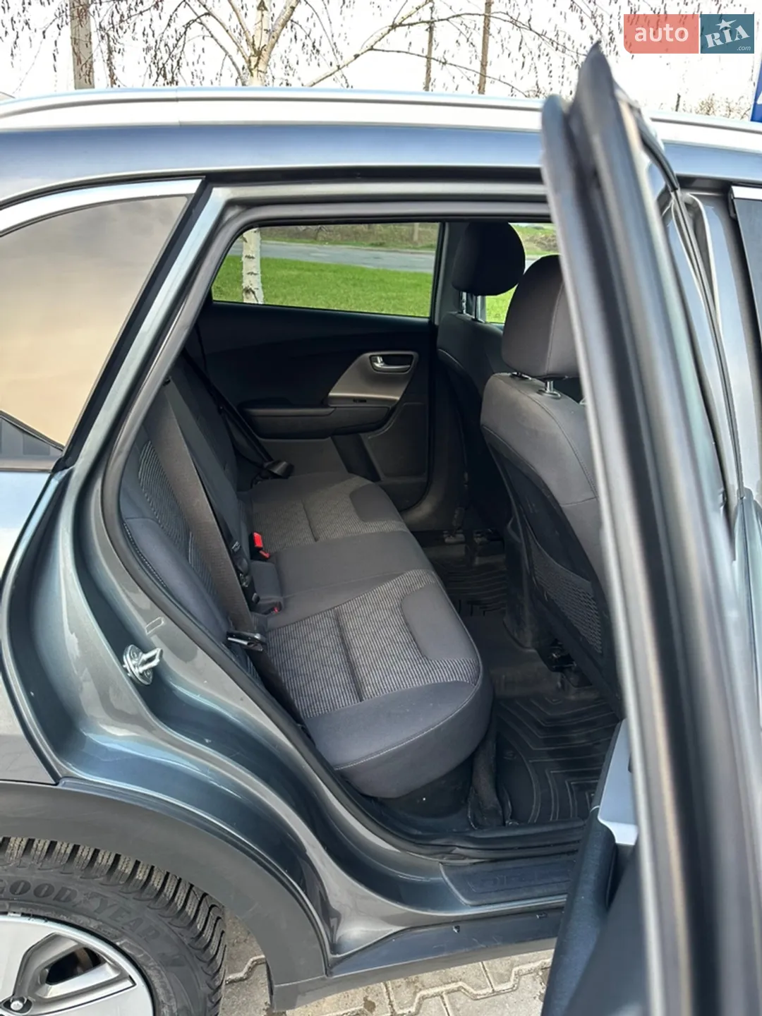 2017 Kia Niro - мініатюра 14