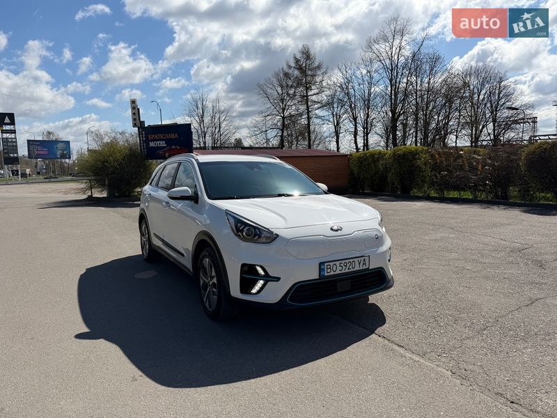 Внедорожник / Кроссовер Kia Niro 2021 в Тернополе фото 16 Внедорожник / Кроссовер Kia Niro 2021 в Тернополе