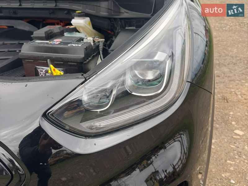 Позашляховик / Кросовер Kia Niro 2021 в Чернівцях