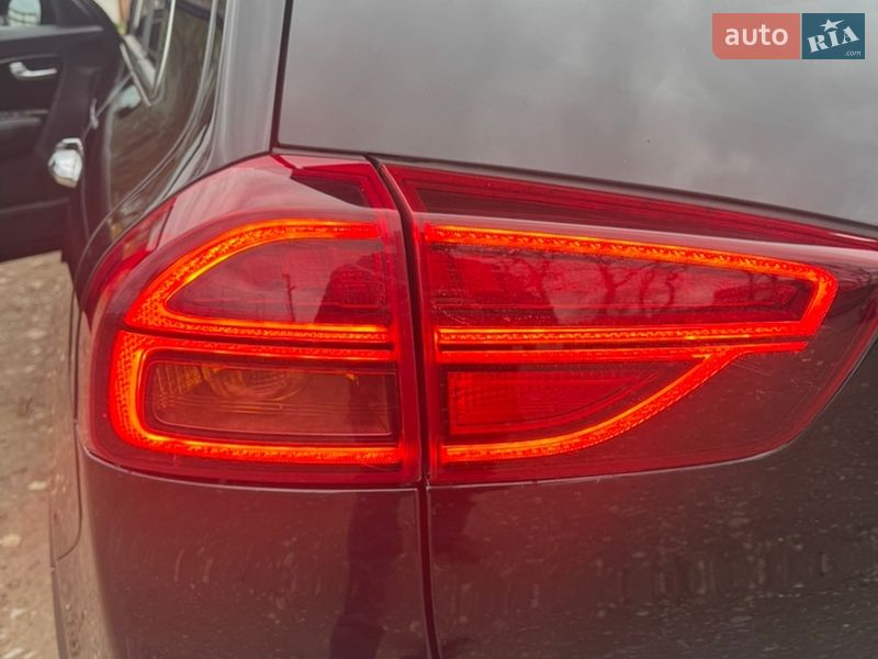 Позашляховик / Кросовер Kia Niro 2021 в Чернівцях