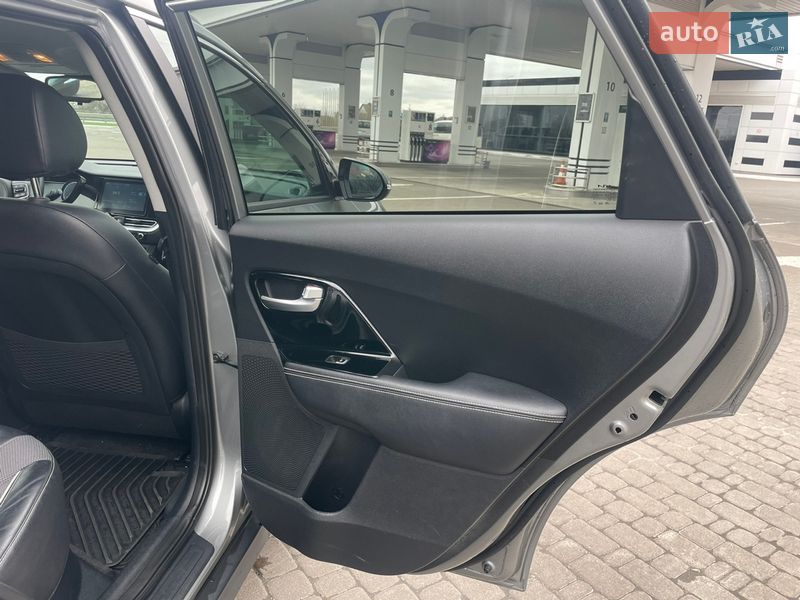 Позашляховик / Кросовер Kia Niro 2022 в Рівному