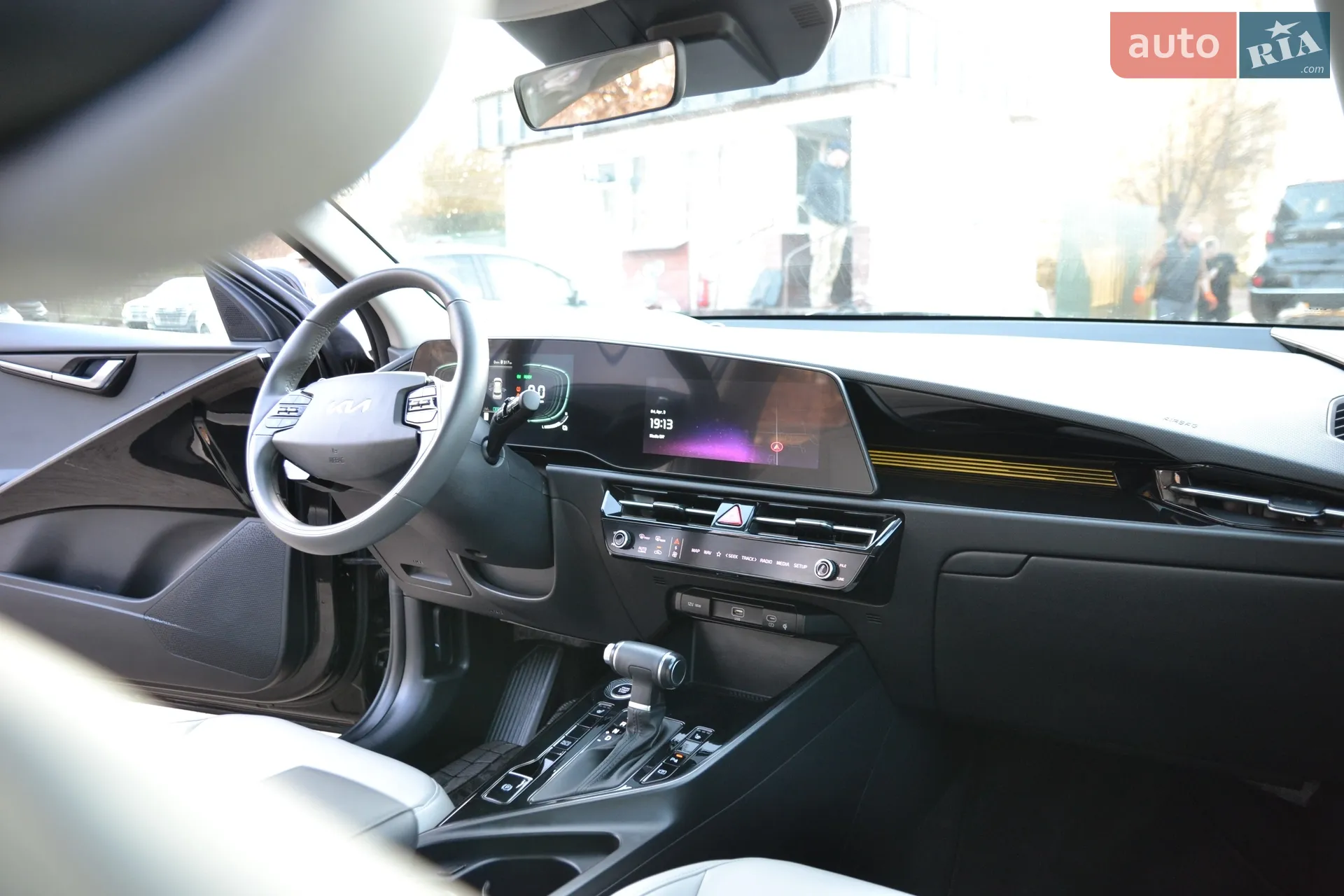 2023 Kia Niro - мініатюра 24