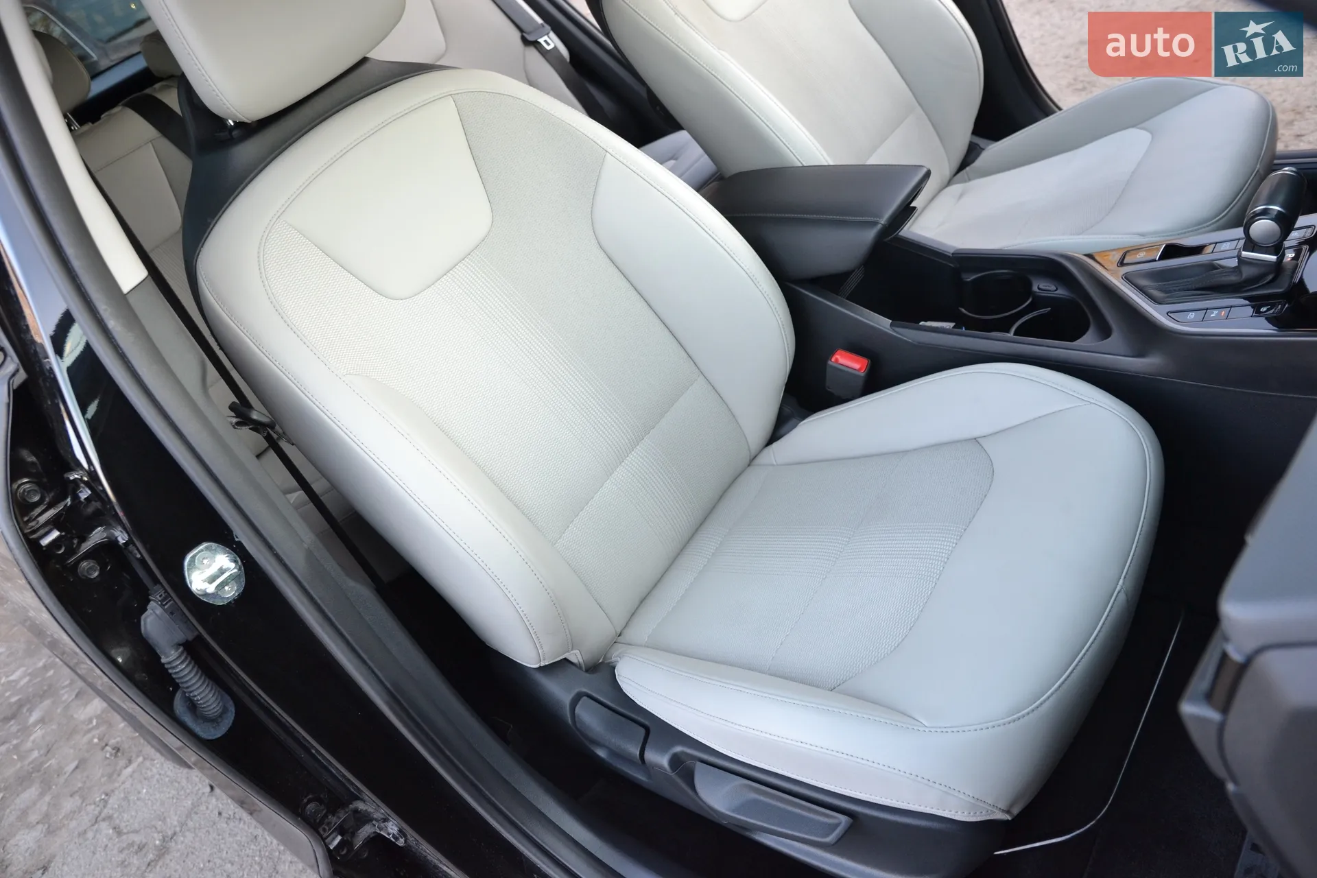 2023 Kia Niro - мініатюра 25