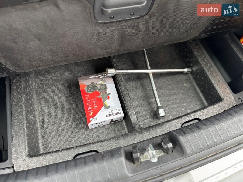 Позашляховик / Кросовер Kia Niro 2017 в Одесі