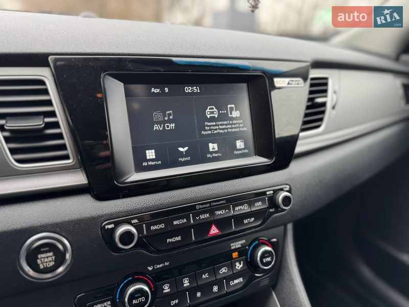 Позашляховик / Кросовер Kia Niro 2017 в Одесі