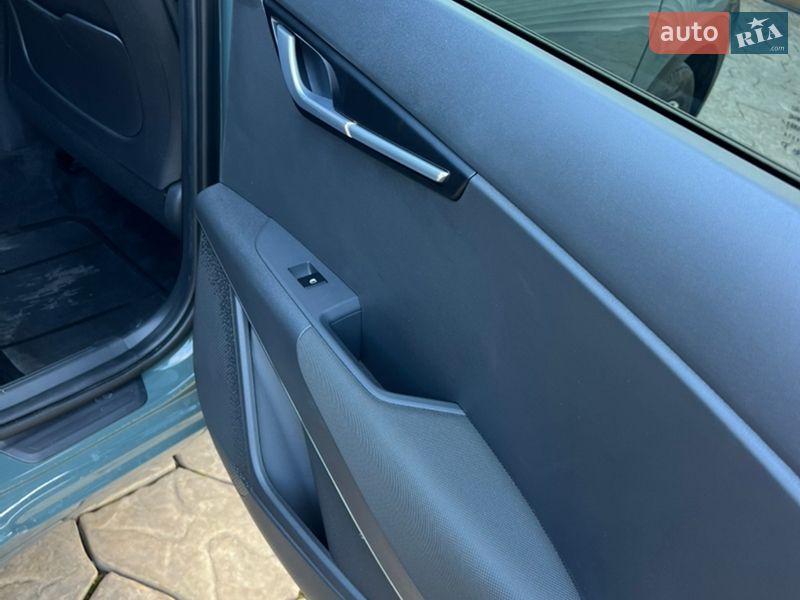 Внедорожник / Кроссовер Kia Niro 2023 в Одессе фото 14 Внедорожник / Кроссовер Kia Niro 2023 в Одессе