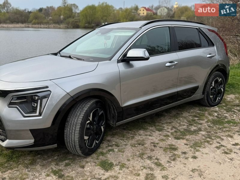 Внедорожник / Кроссовер Kia Niro 2023 в Винниках фото 16 Внедорожник / Кроссовер Kia Niro 2023 в Винниках