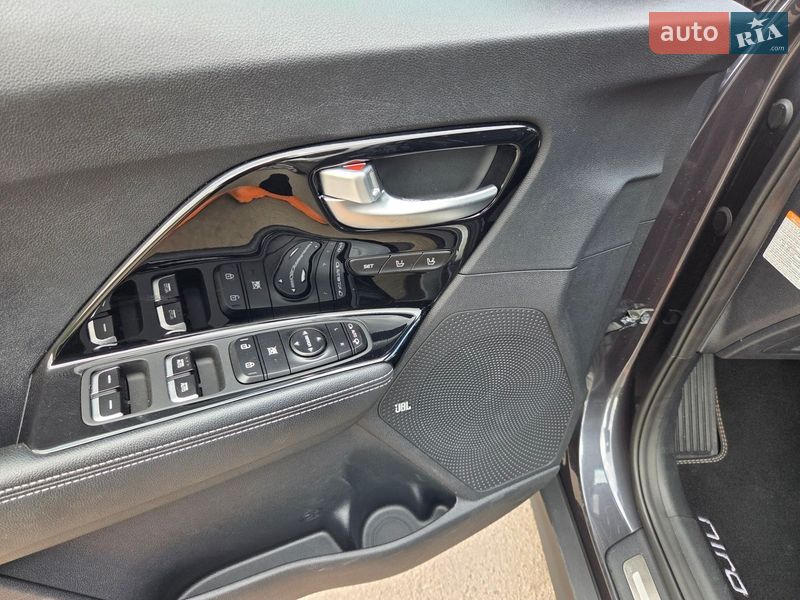 Позашляховик / Кросовер Kia Niro 2020 в Дубні фото 14 Позашляховик / Кросовер Kia Niro 2020 в Дубні