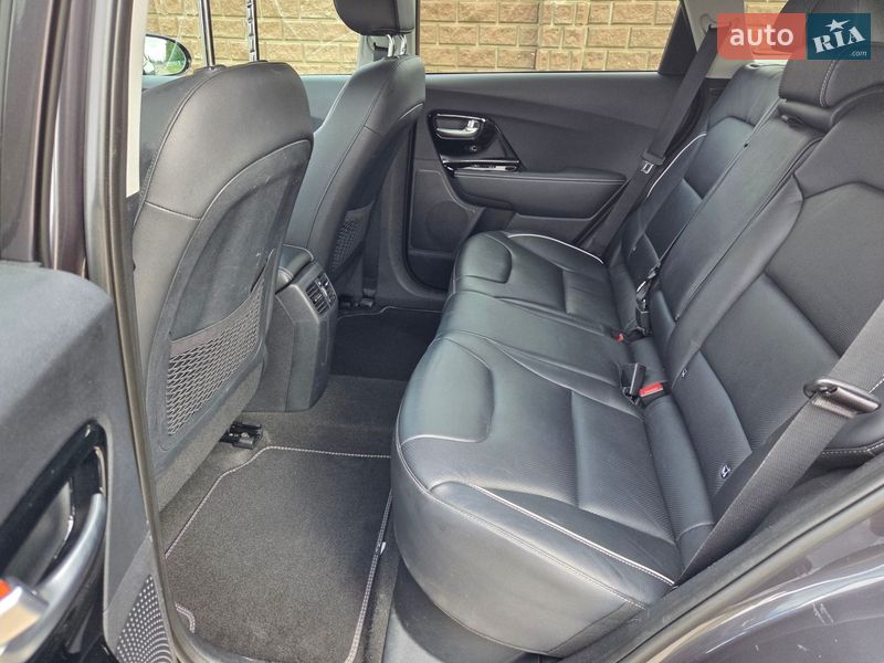 Позашляховик / Кросовер Kia Niro 2020 в Дубні фото 20 Позашляховик / Кросовер Kia Niro 2020 в Дубні