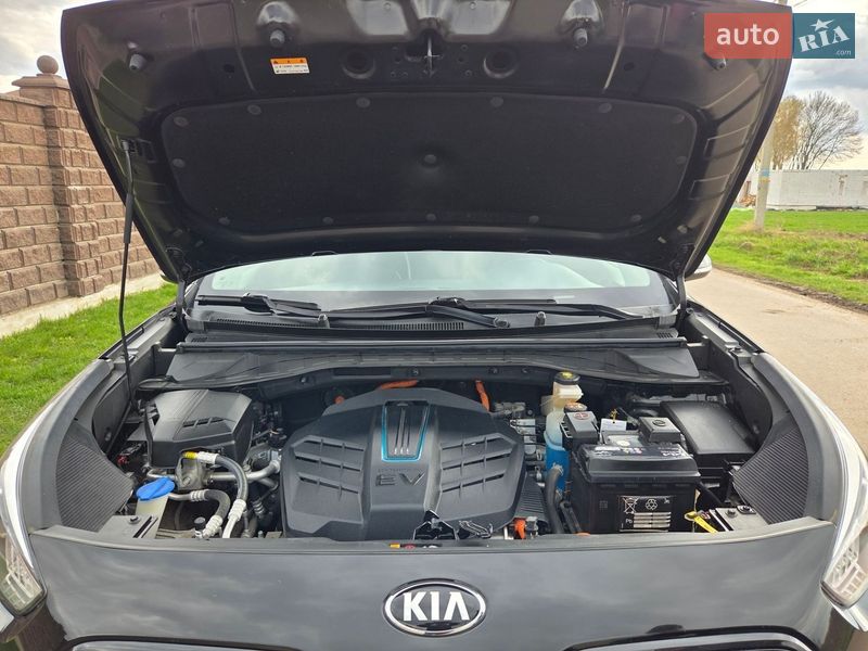 Позашляховик / Кросовер Kia Niro 2020 в Дубні