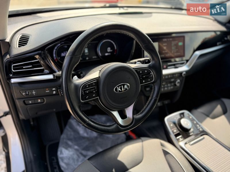 Внедорожник / Кроссовер Kia Niro 2020 в Ивано-Франковске