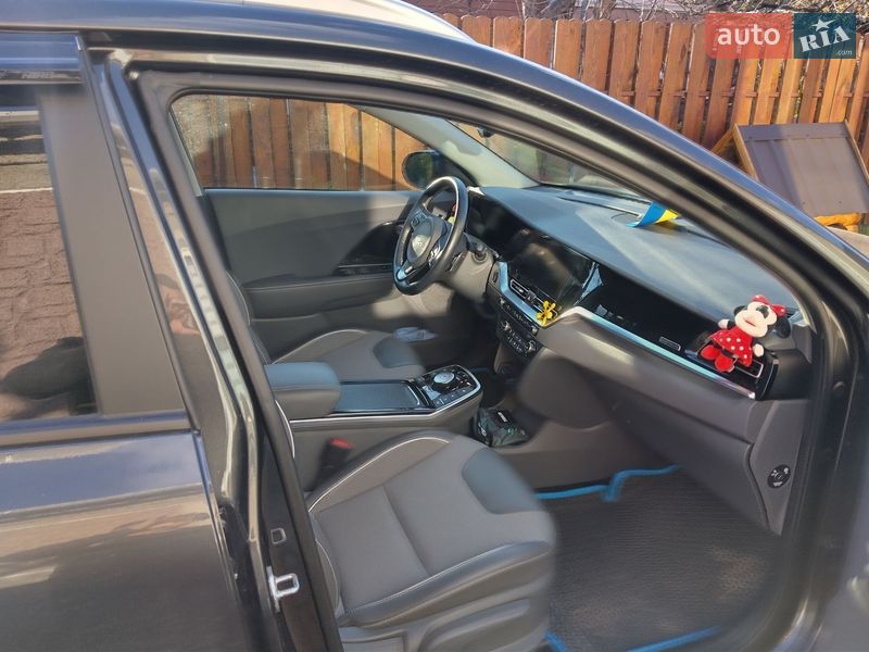 Внедорожник / Кроссовер Kia Niro 2022 в Миргороде