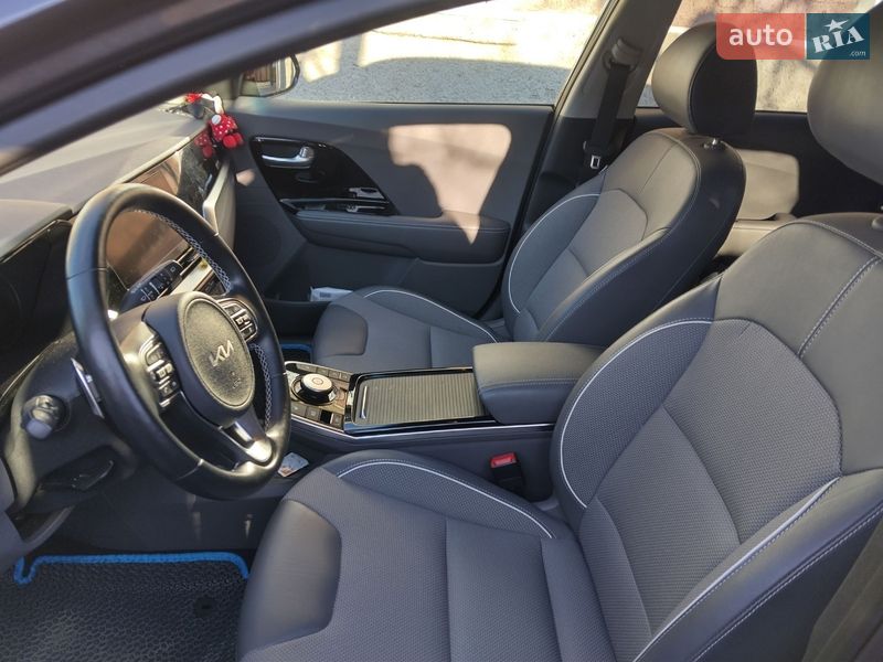 Внедорожник / Кроссовер Kia Niro 2022 в Миргороде