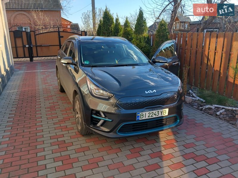 Внедорожник / Кроссовер Kia Niro 2022 в Миргороде
