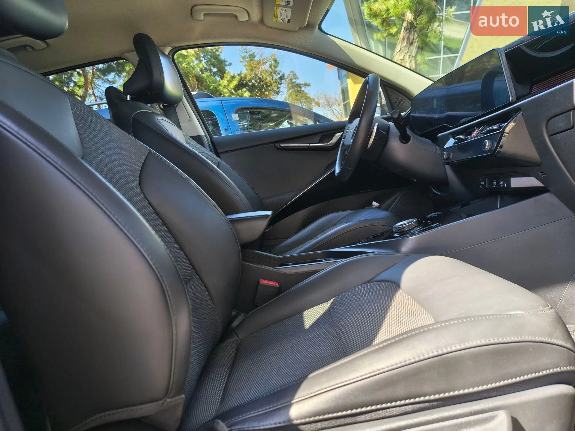 2023 Kia Niro - мініатюра 40