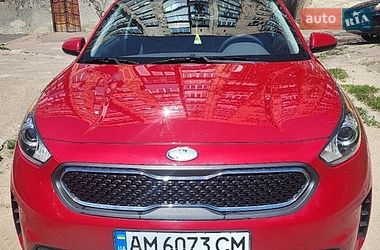 Внедорожник / Кроссовер Kia Niro 2017 в Житомире