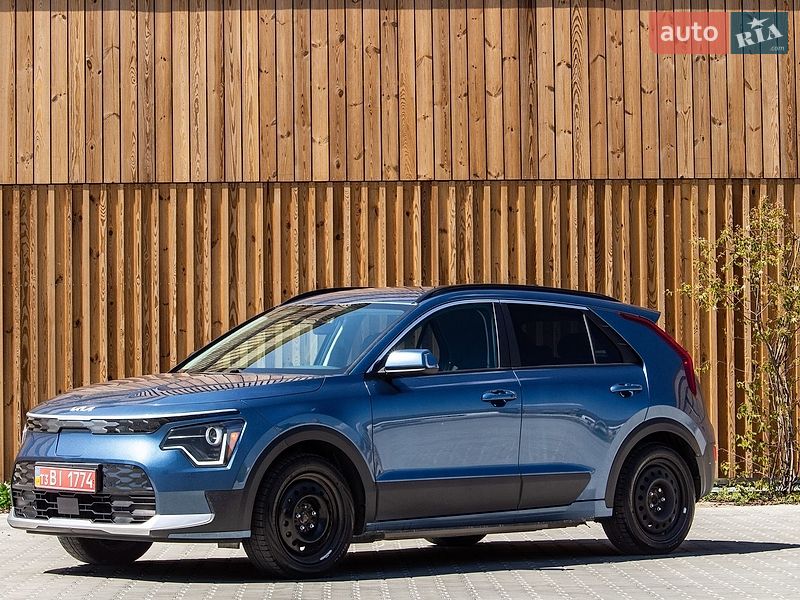 Внедорожник / Кроссовер Kia Niro 2023 в Львове